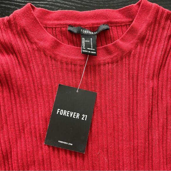 Forever 21 Sweater Size Small Red NWT - Picture 3 of 10
